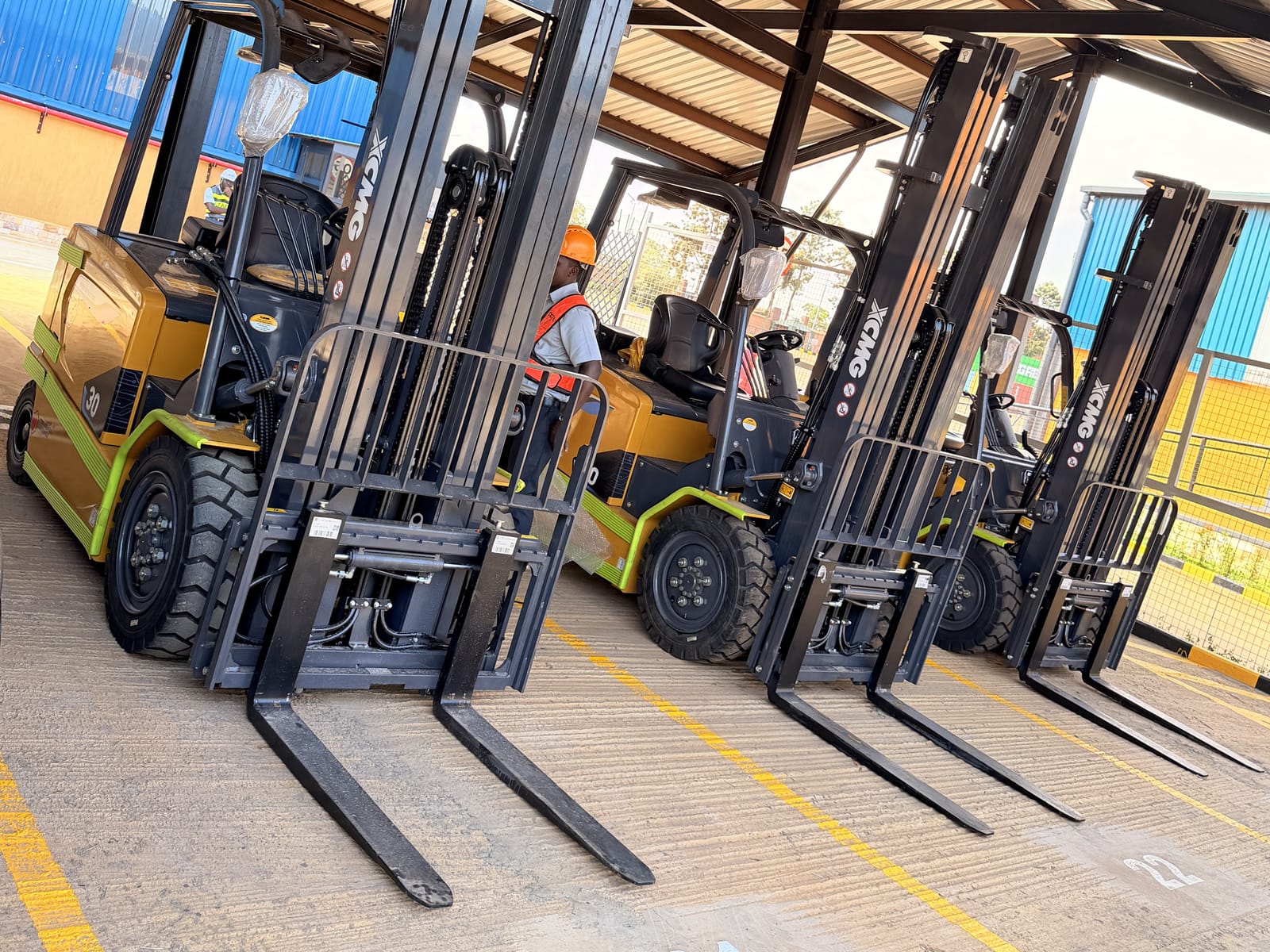 Yard handling equipment